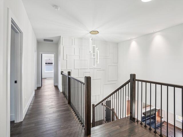 Photo of 44 Village Crest Drive