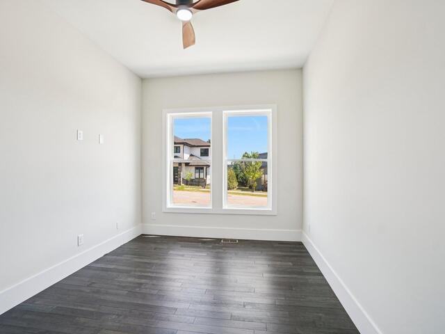 Photo of 44 Village Crest Drive