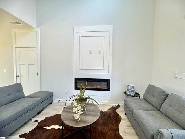 Photo of 225 Goodwin Road