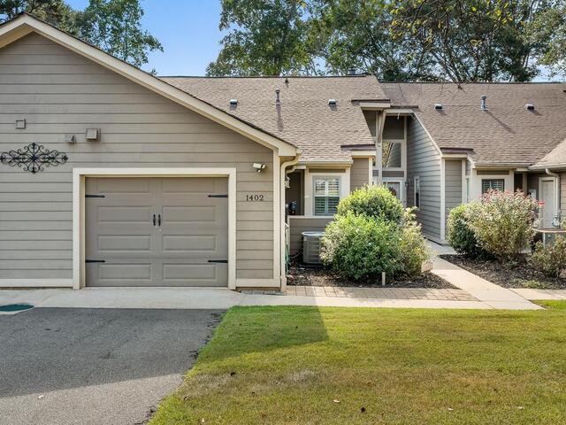 Photo of 1402 Leeward Road