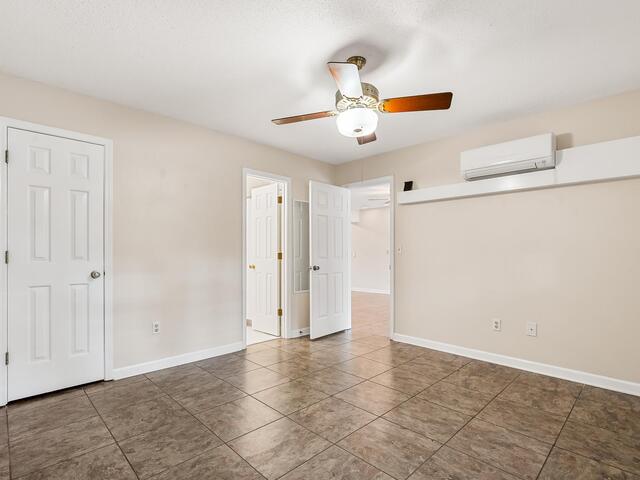 Photo of 1402 Leeward Road