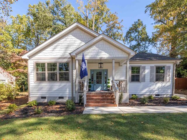 Photo of 18 ESSEX Court