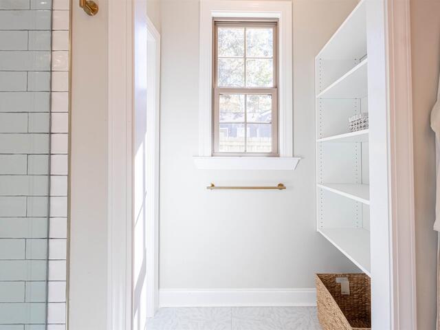 Photo of 18 ESSEX Court