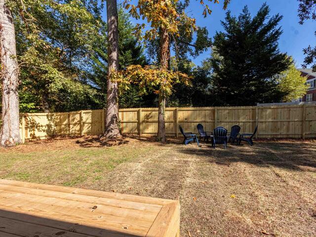 Photo of 18 ESSEX Court