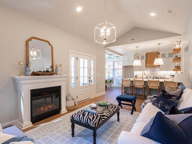 Photo of 18 ESSEX Court