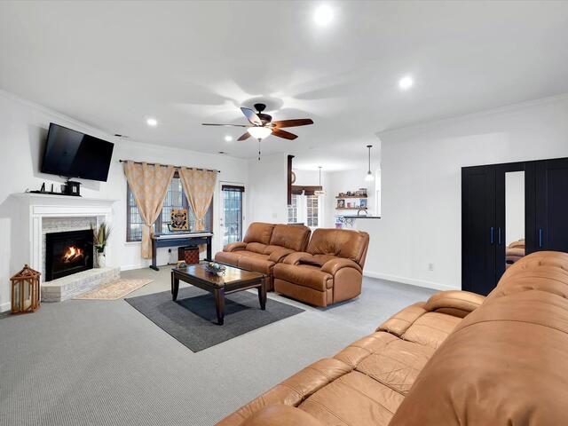 Photo of 409 Crandall Drive