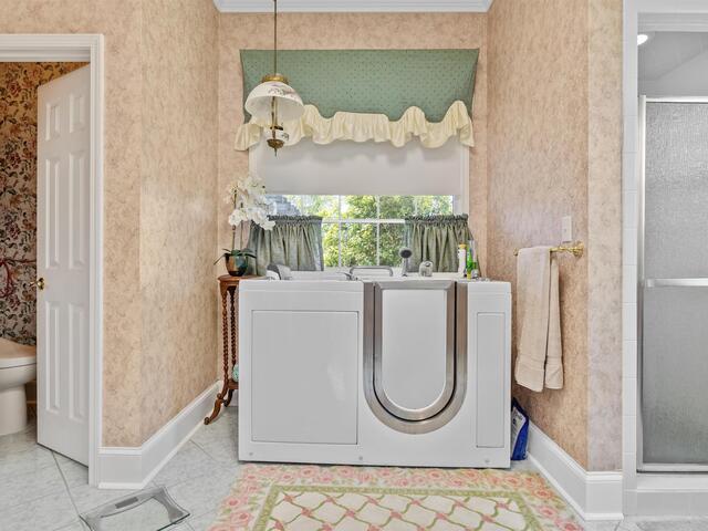 Photo of 402 Nanaloo Avenue