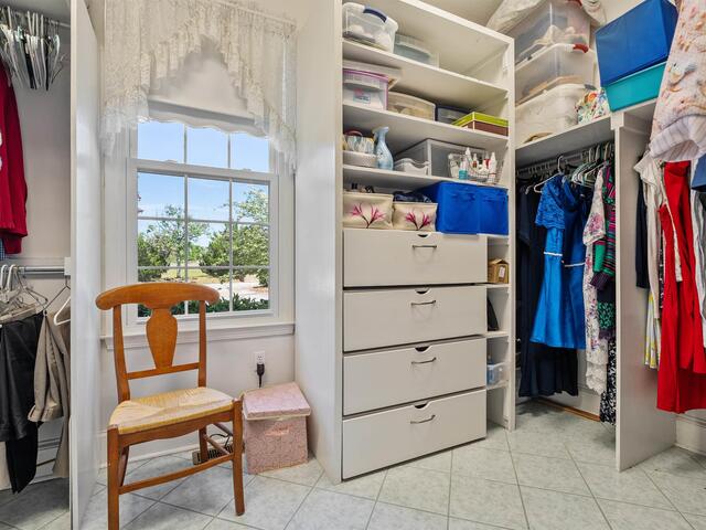 Photo of 402 Nanaloo Avenue