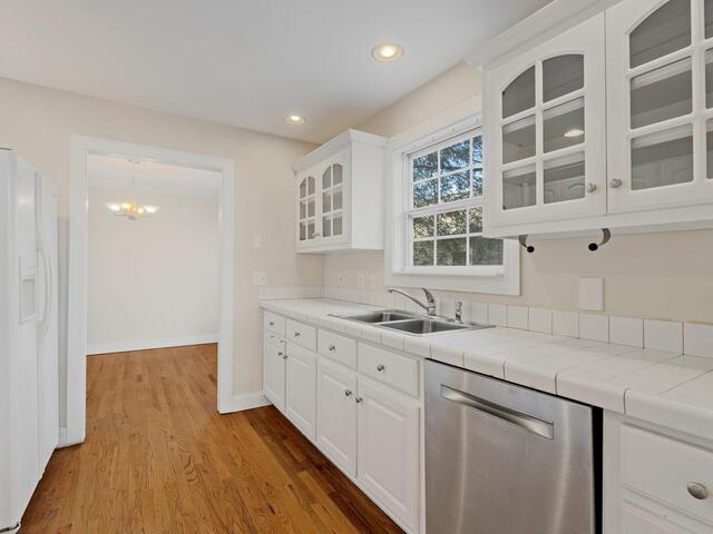 Photo of 17 Simmons Avenue