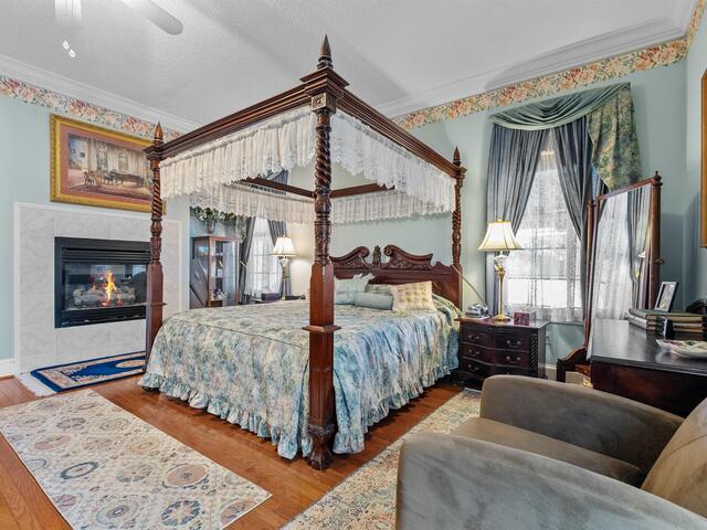 Photo of 402 Nanaloo A Avenue