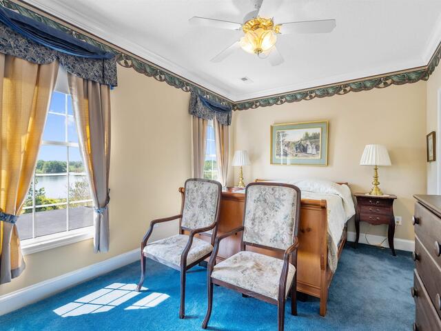 Photo of 402 Nanaloo A Avenue