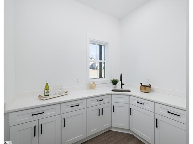 Photo of 100 Pinelands Place