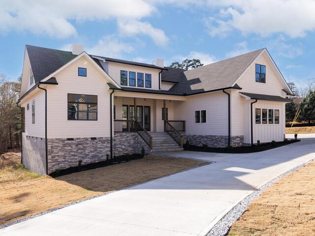 Photo of 100 Pinelands Place