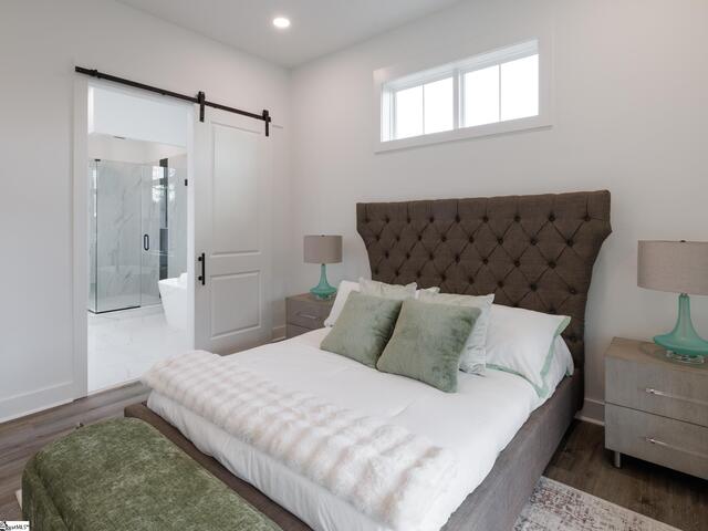 Photo of 100 Pinelands Place