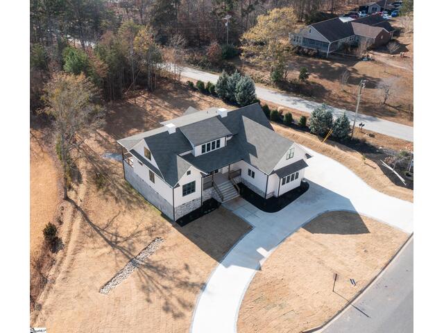 Photo of 100 Pinelands Place