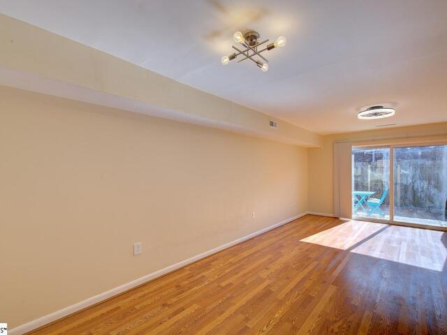 Photo of 2530 E North Street