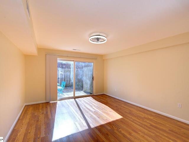 Photo of 2530 E North Street