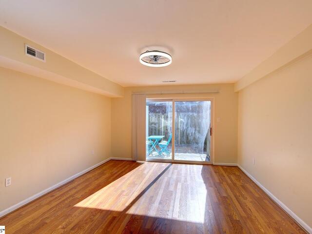 Photo of 2530 E North Street