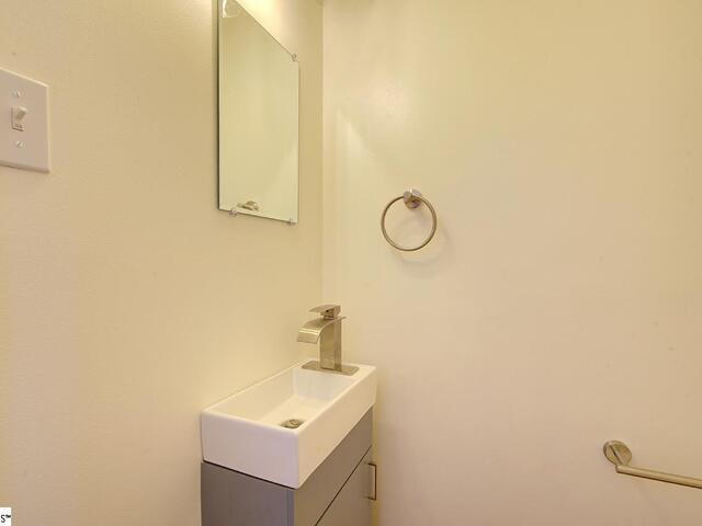 Photo of 2530 E North Street