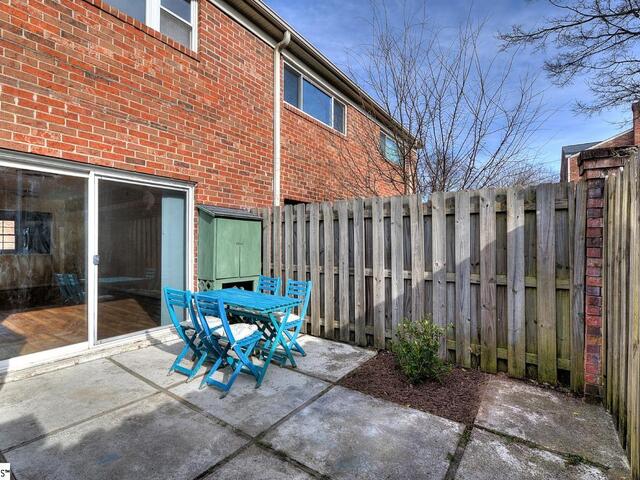 Photo of 2530 E North Street