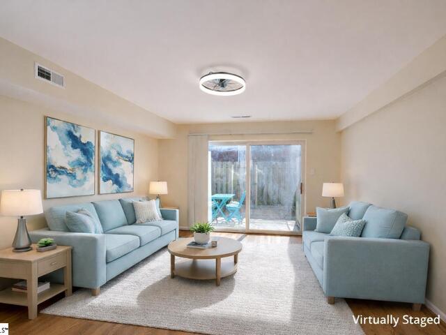 Photo of 2530 E North Street