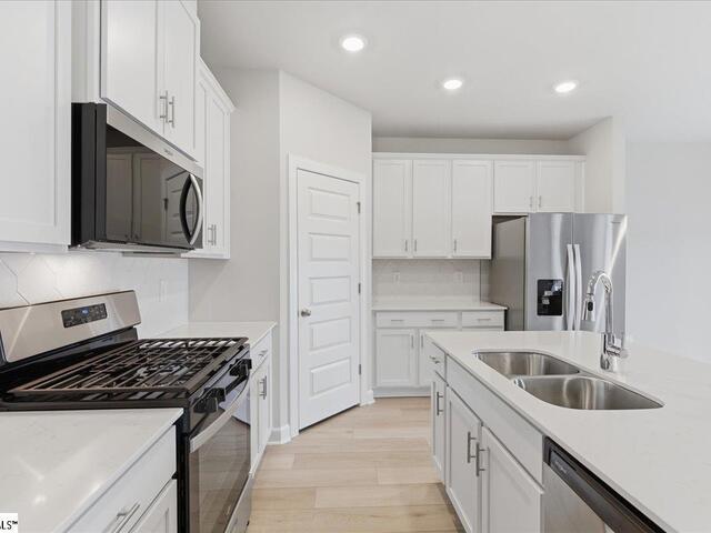 Photo of 608 Hollybank Street