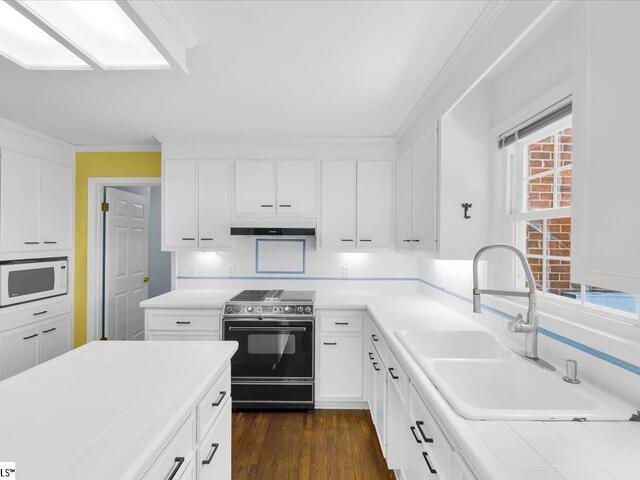 Photo of 203 Autumn Road Photo of 203 Autumn Road