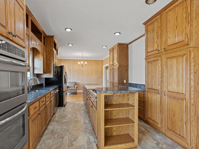 Photo of 414 Giggle Drive