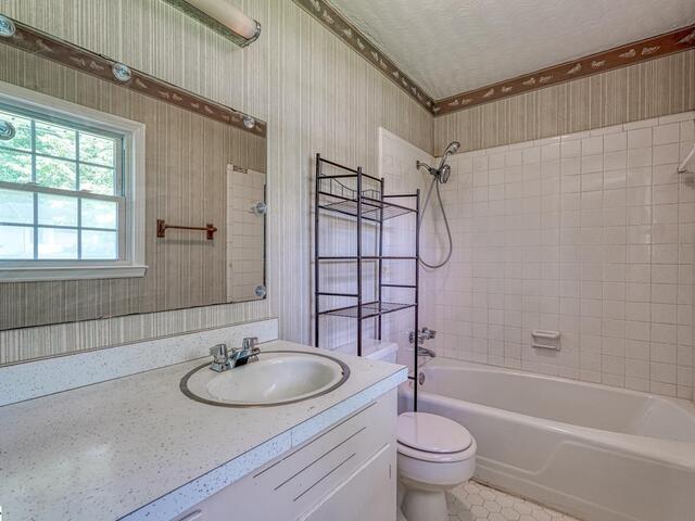 Photo of 163 Walden Circle