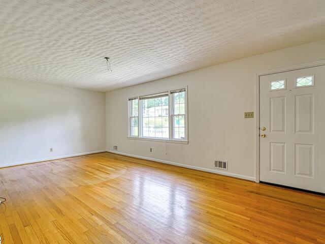 Photo of 163 Walden Circle