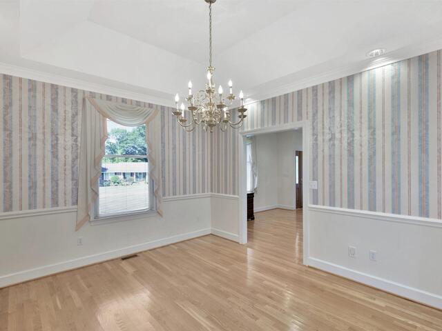 Photo of 1000 Meadow Lane