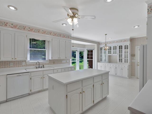 Photo of 1000 Meadow Lane