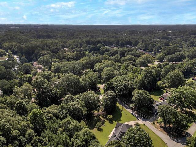 Photo of 1000 Meadow Lane