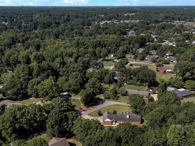 Photo of 1000 Meadow Lane