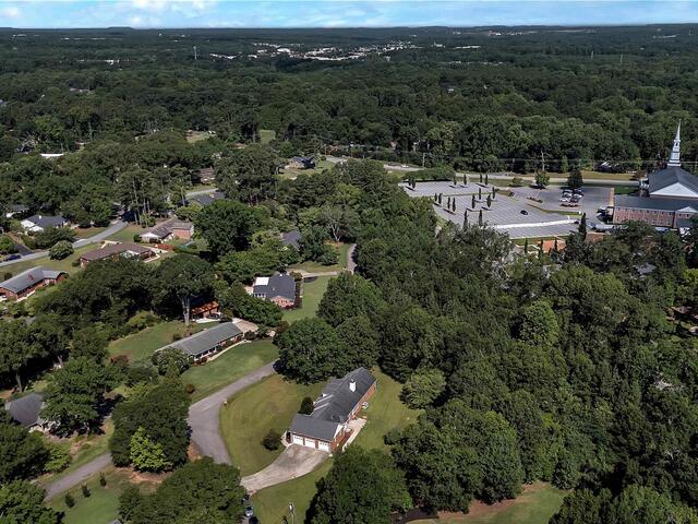 Photo of 1000 Meadow Lane