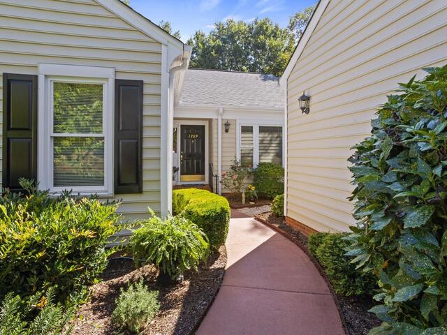 Photo of 1269 Shadow Way