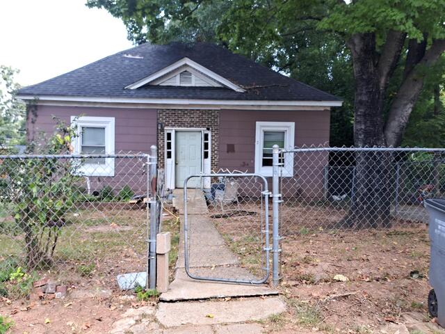 Photo of 2 C Street