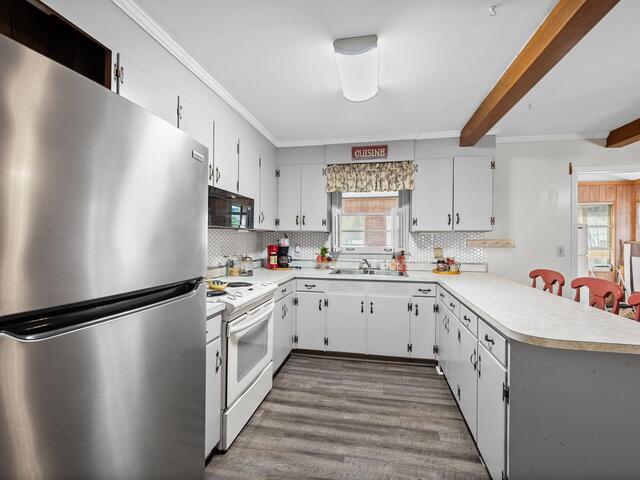 Photo of 404 Reeves Drive