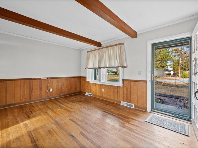 Photo of 404 Reeves Drive