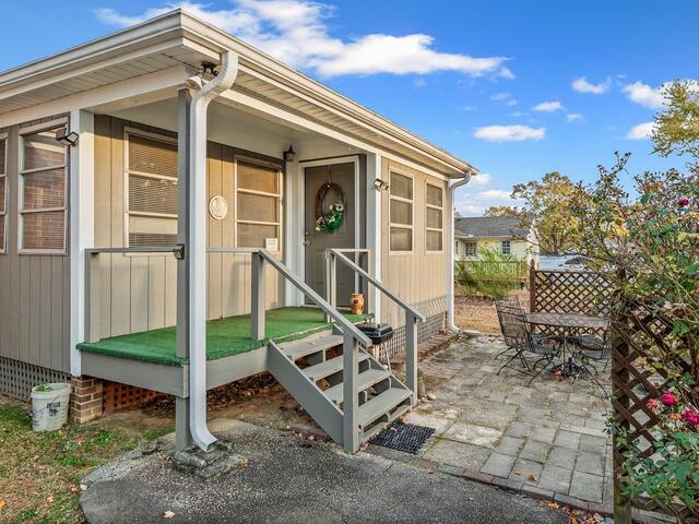 Photo of 404 Reeves Drive