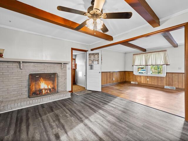 Photo of 404 Reeves Drive