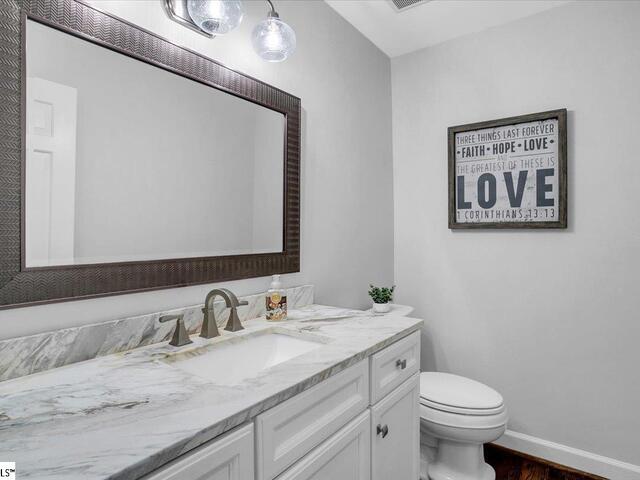 Photo of 400 Stone Ridge Road