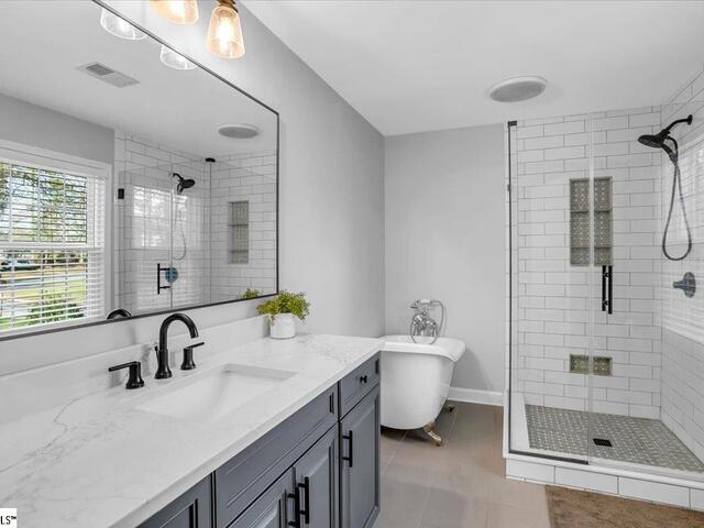 Photo of 400 Stone Ridge Road