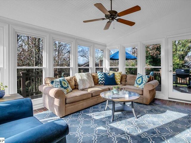 Photo of 400 Stone Ridge Road