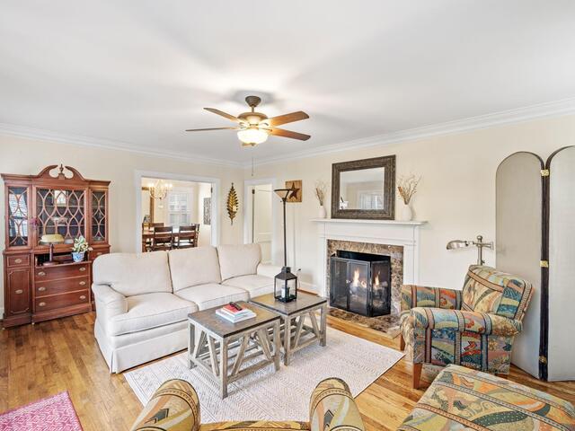 Photo of 604 Crescent Avenue
