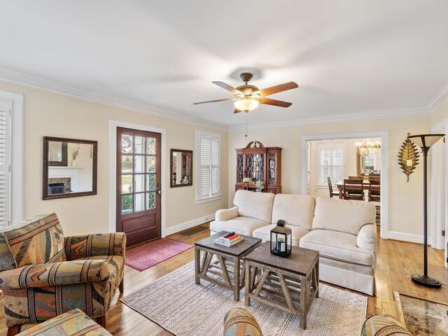 Photo of 604 Crescent Avenue