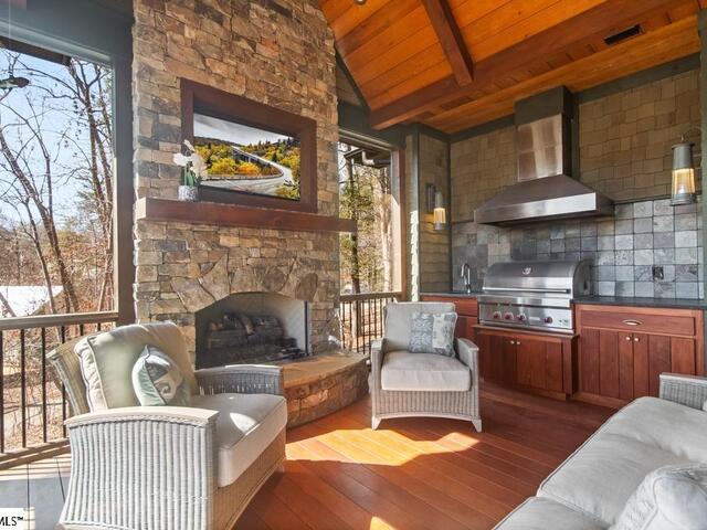 Photo of 206 Feather Bell Lane