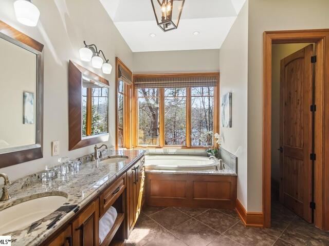 Photo of 206 Feather Bell Lane