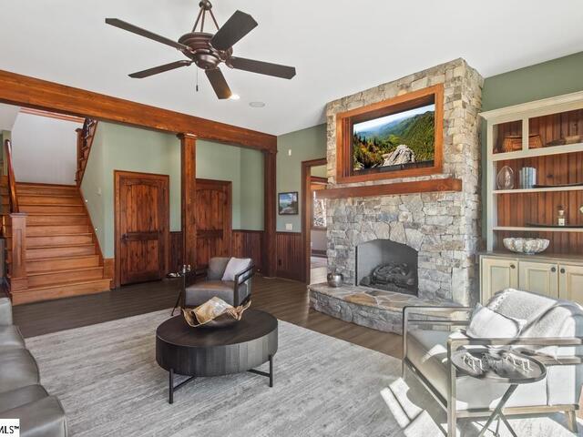 Photo of 206 Feather Bell Lane