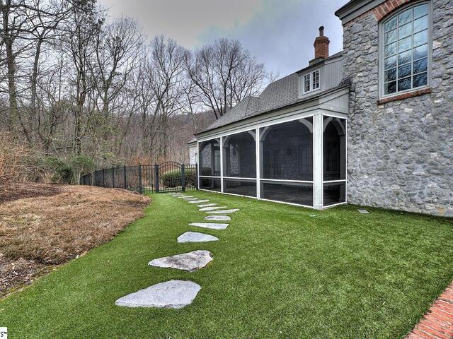 Photo of 21 Eagle Rock Road